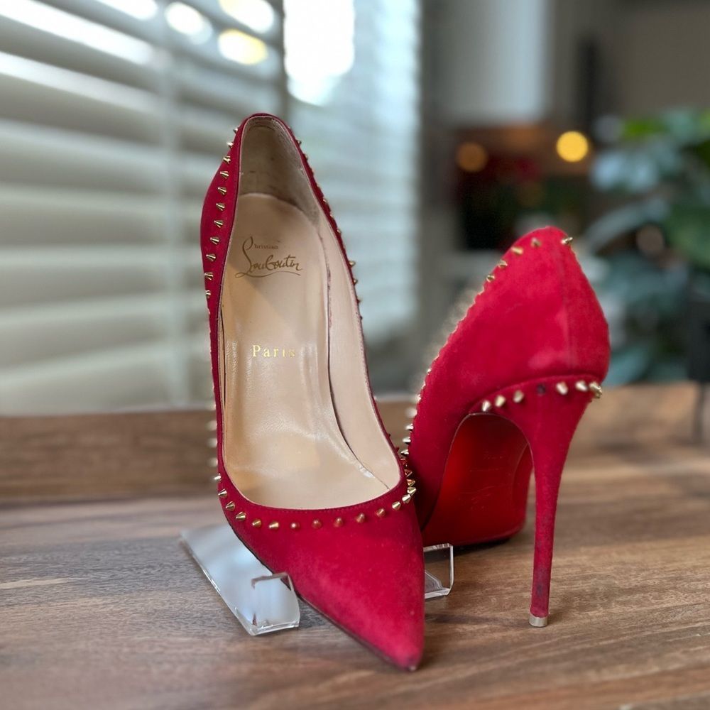💯 AUTH Christian Louboutin Anjalina 100 pumps red in suede with gold spikes - Picture 9 of 15